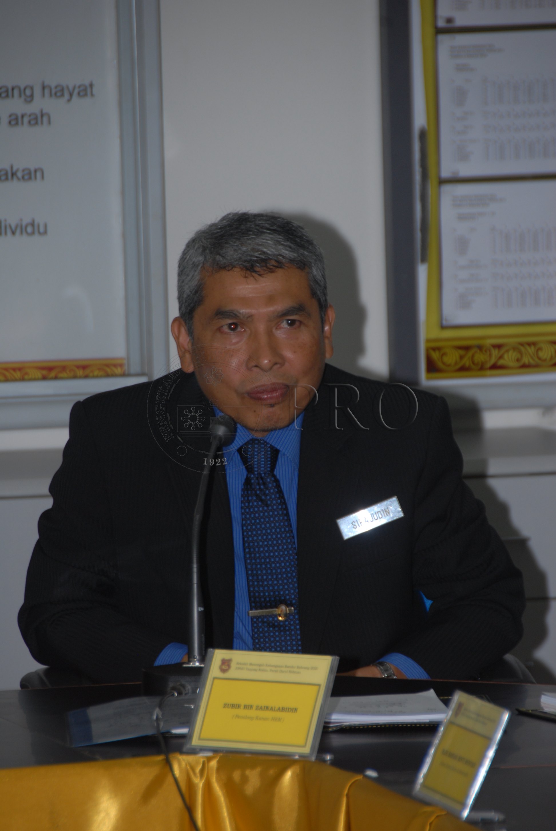 PRO 14 01 SEKOLAH FBA 8111